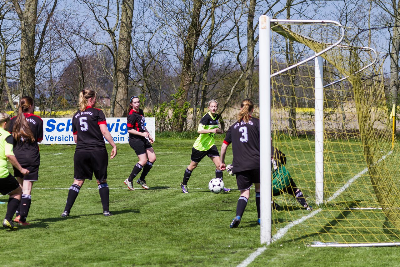 Bild 363 - Frauen SV Frisia 03 Risum Lindholm - Heider SV : Ergebnis: 8:0